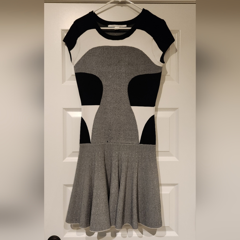 Diane Von Furstenberg Black and Gray Fit and Flare Dress